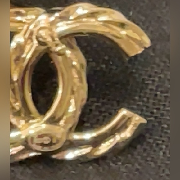 Authentic Chanel 2023 studs! Never worn! Bag included! - Picture 8 of 11